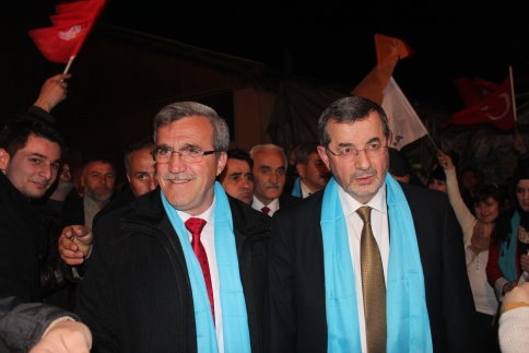 Ak Parti Son Mitinginde Binlerce Kişiye Seslendi