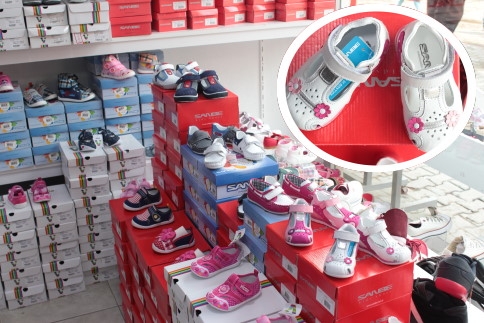 EKOL AYAKKABI  Yaza bomba giriyor.