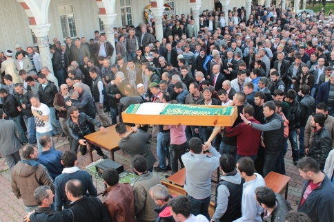 Trafik Kazasında Hayatını Kaybeden Gençler Defnedildi