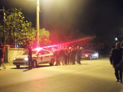 Akyazı İlçesi Kuzuluk Mahe Girişinde Trafik Kazası Meydana Geldi