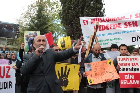 Mısır’daki Katliam İçin Dua Edildi