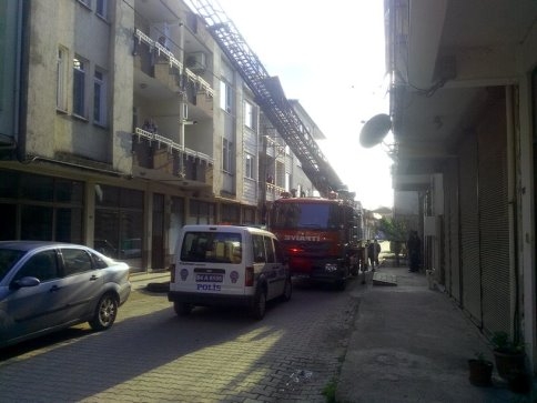 İtfaiye alarma geçti.