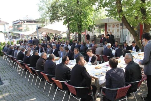 Akyazı Belediye Başkanı Hasan Akcan Muhtarlarla Buluştu