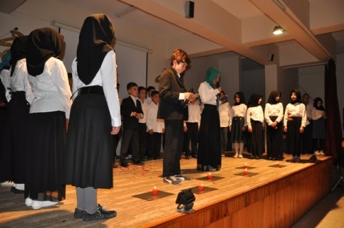 GÖNÜLLERİ ÇOŞTURAN KUTLAMA