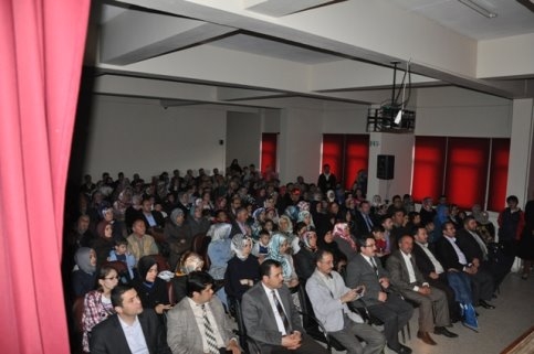 GÖNÜLLERİ ÇOŞTURAN KUTLAMA