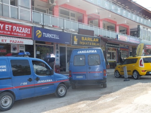 Kuzuluk'ta 4 İş Yerini Soyan Hırsızlar Yakalandı