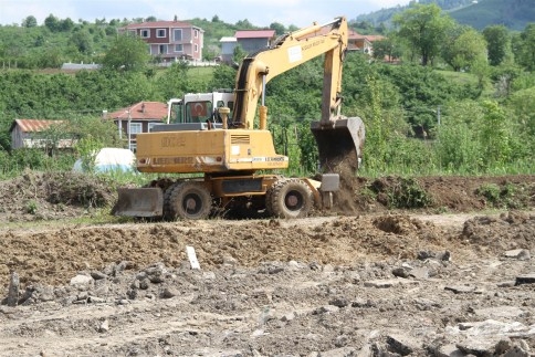 Akyazı Belediyesi Kuzuluk Mahesinde Şantiye Çalışmalarını Hızla Yürütüyor