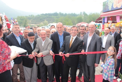Çelik Market Manav 2 Şubesini Açtı
