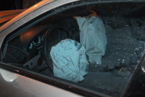 Ansızın Önüne çıkan Otomobile Çarpmamak İçin...