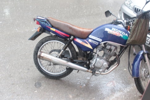 Motosiklet Yaya'ya Çarptı.