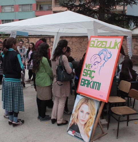 Kız Meslek Lisesinden Bölüm ve Meslek Tanıtım Günü