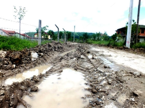 KUZULUKTA 1 HAFTADIR YOLLAR KAPALI