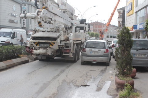 Yine Aynı Yer Yine Aynı Senaryo