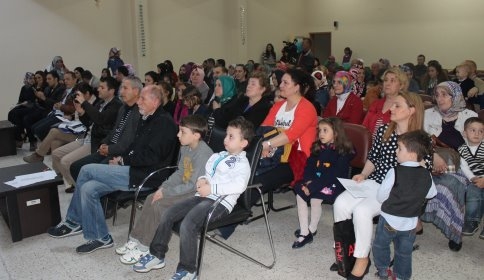 MİNİKLERDEN OKUMA BAYRAMI