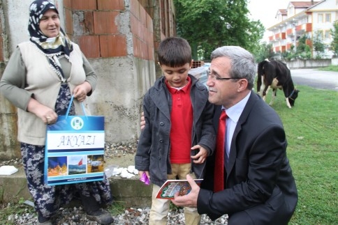 Hasan Akcan Anneler Günü’nde 150 Anne’nin Anneler Gününü Kutladı