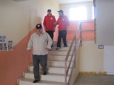 Akyazı İlköğretim okulunda Tatbikat yapan S.A.B.A.H. ekibi göz doldurdu.