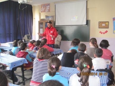Akyazı İlköğretim okulunda Tatbikat yapan S.A.B.A.H. ekibi göz doldurdu.