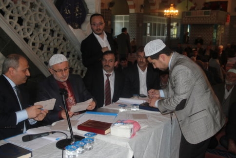 HAFIZLIK YARIŞMASINDA AKYAZI TEMSİLCİSİ İl Birincisi Oldu