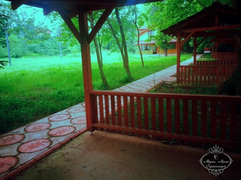 Rüya Gibi Davetler İçin Kırmızı Değirmen 