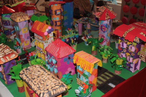 Akyazı Özel Gülistan Anaokulundan 10. Yıla Özel Sanat ve El İşi Sergisi