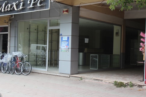 Ada Caddesi Üzerinde Kiralık Dükkan