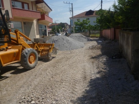 Akyazı Genelinde Teknik Çalışmalar Hız Kesmeden Devam Ediyor