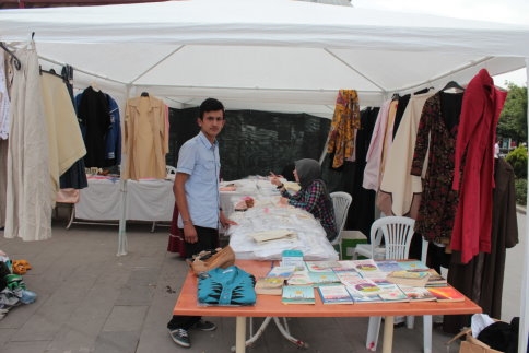 İmam Hatip Lisesi İnşaatına Yardım Kermesi