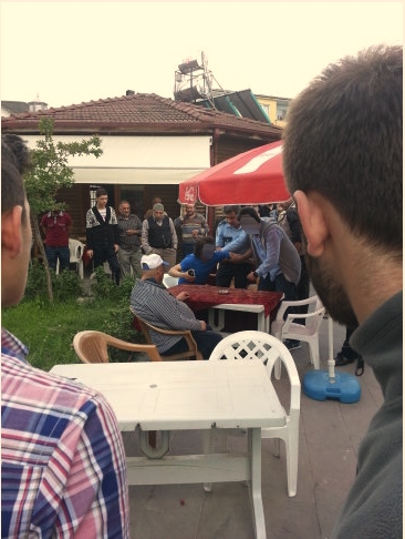 Cami Avlusunda Yabancı Madde Kullanan Gence Polis Müdahalesi 
