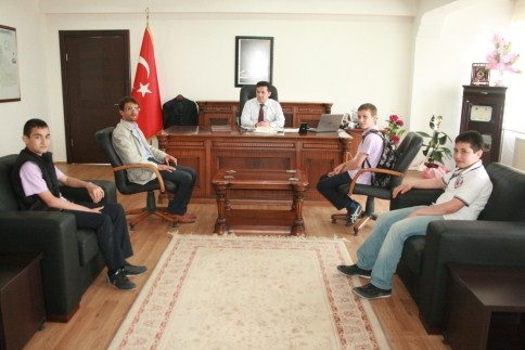 Öğrenciler harçlıklarını Soma’ya bağışladı