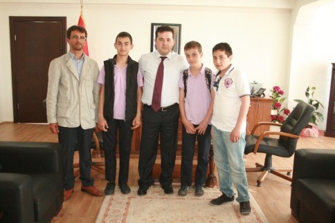 Öğrenciler harçlıklarını Soma’ya bağışladı