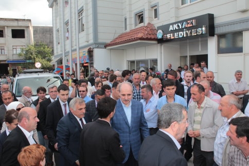 Numan Kurtulmuş Akyazı’ya Geldi.