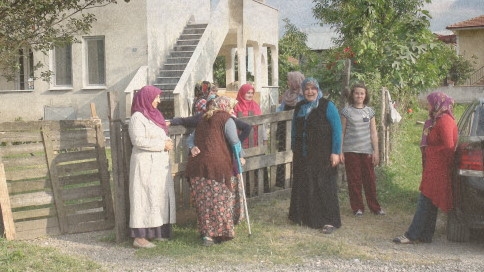 Yoldan Kalkan Toz Mahe Sakinlerini İsyan Ettirdi.