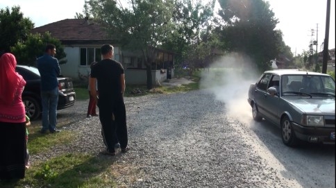 Yoldan Kalkan Toz Mahe Sakinlerini İsyan Ettirdi.