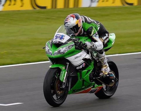 Sofuoğlu Arıza Yüzünden Yarışa Veda Etti