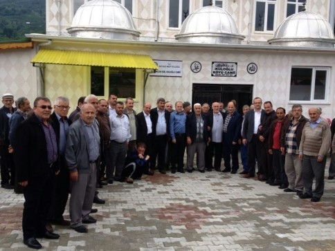 Dokurcun 'da Geleneksel Erenler Türbe Okuması