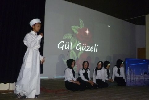 Muhteşem Şiir Dinletisi