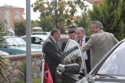 Sakarya Valisi Mustafa Büyük'ten Akyazı'ya Veda Ziyareti