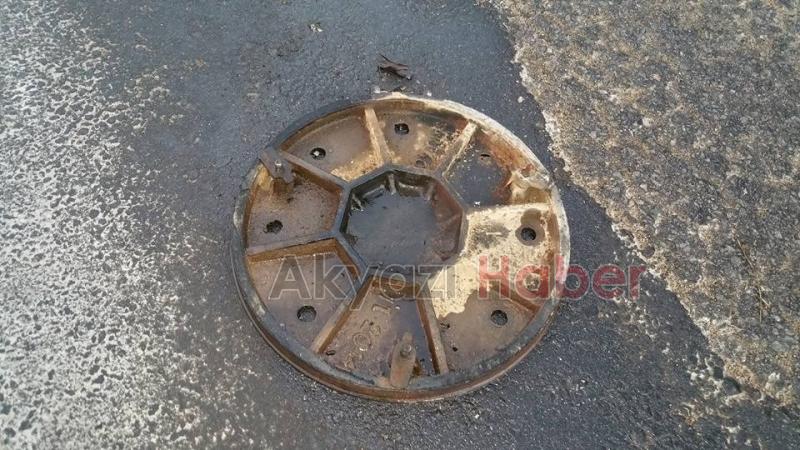 Rögar Kapağı Tır’ın Yakıt Deposunu Deldi