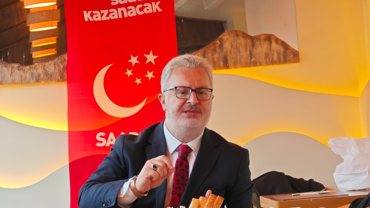 Saadet Partili Ateş Akyazı'da açıklamalarda bulundu