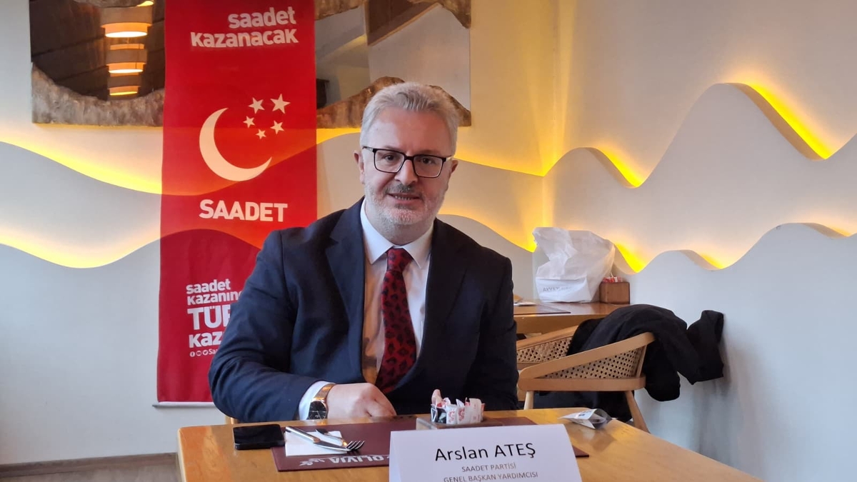 Saadet Partili Ateş Akyazı'da açıklamalarda bulundu
