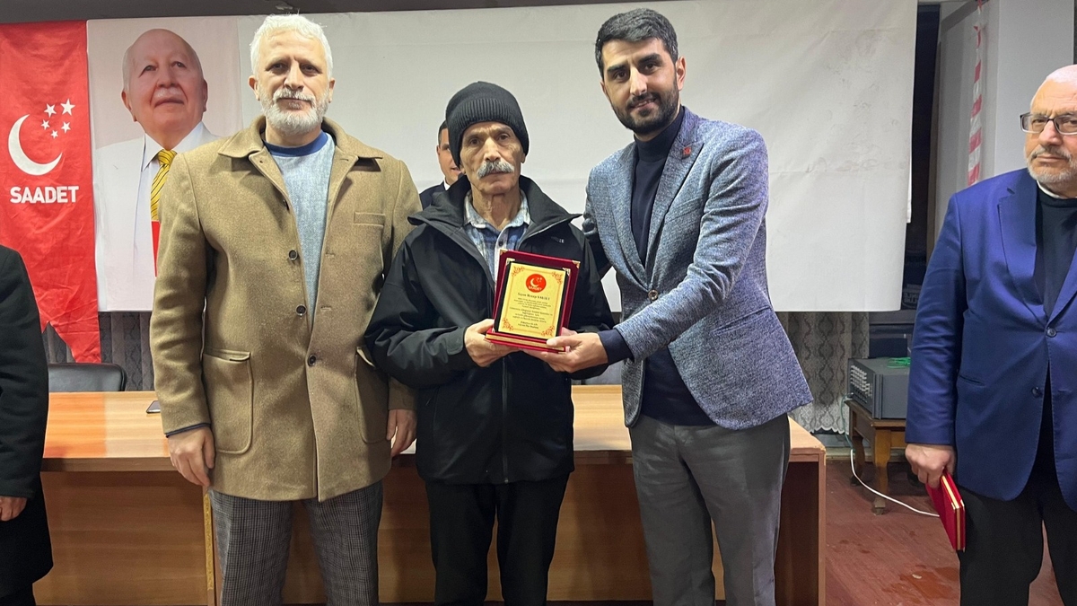 Saadet Partisi Akyazı ilçe divan toplantısı yapıldı