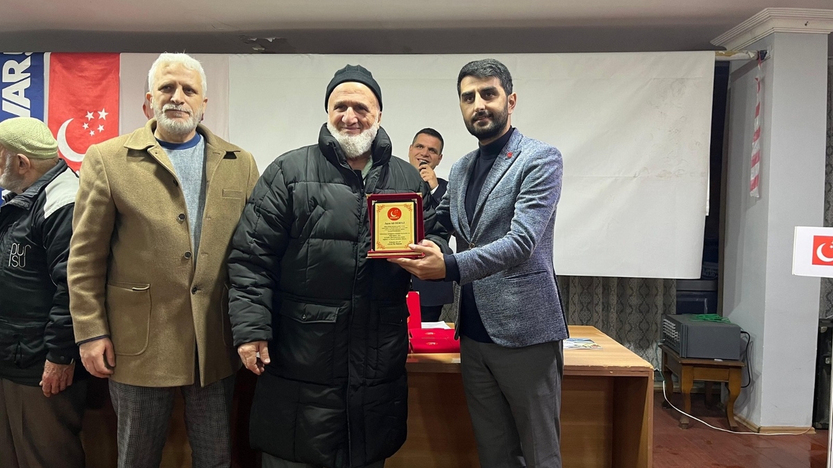 Saadet Partisi Akyazı ilçe divan toplantısı yapıldı