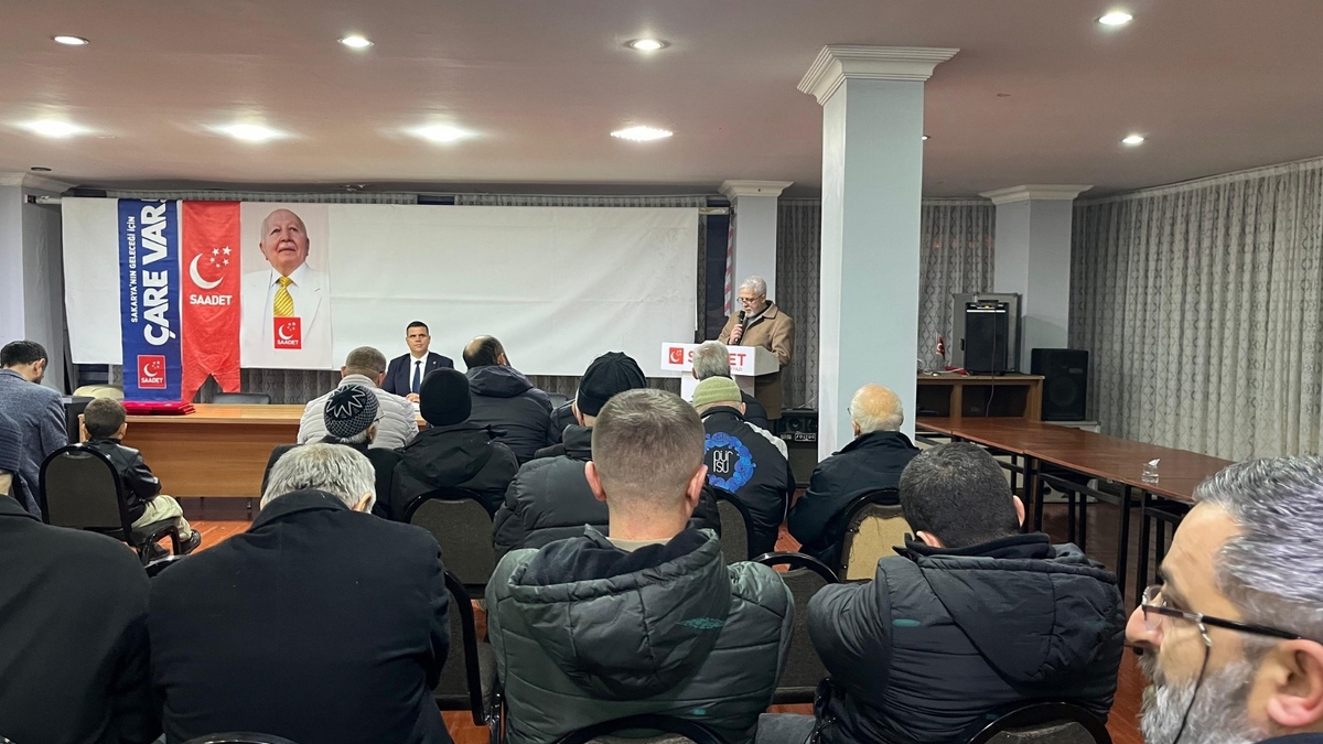 Saadet Partisi Akyazı ilçe divan toplantısı yapıldı