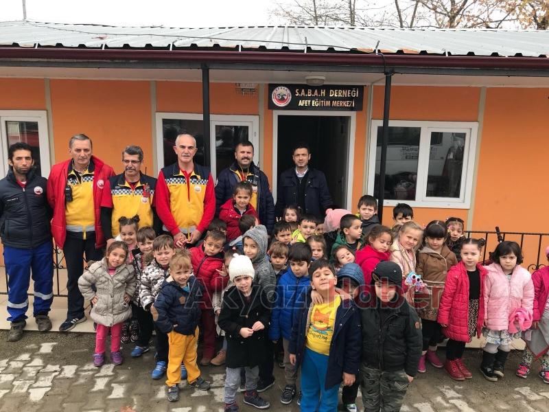 SABAH dan Minik Öğrencilere Eğitim