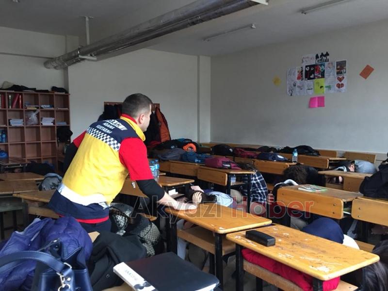 SABAH Ekiplerinden Öğrencilere Deprem Eğitimi