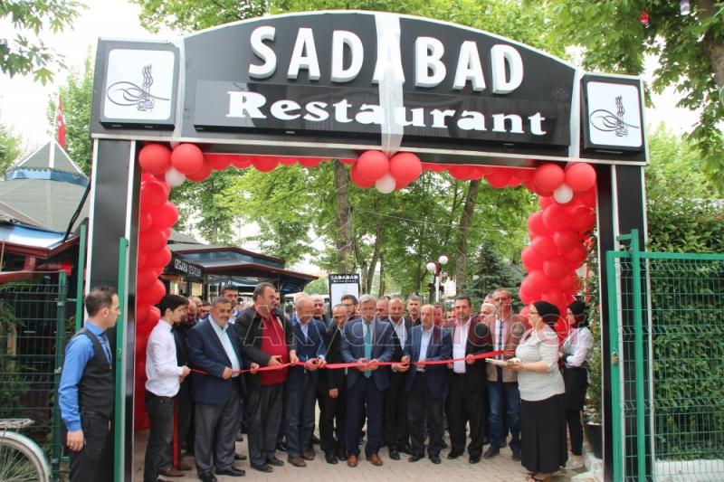 SADABAD PARK CAFE RESTORAN TÖRENLE AÇILDI