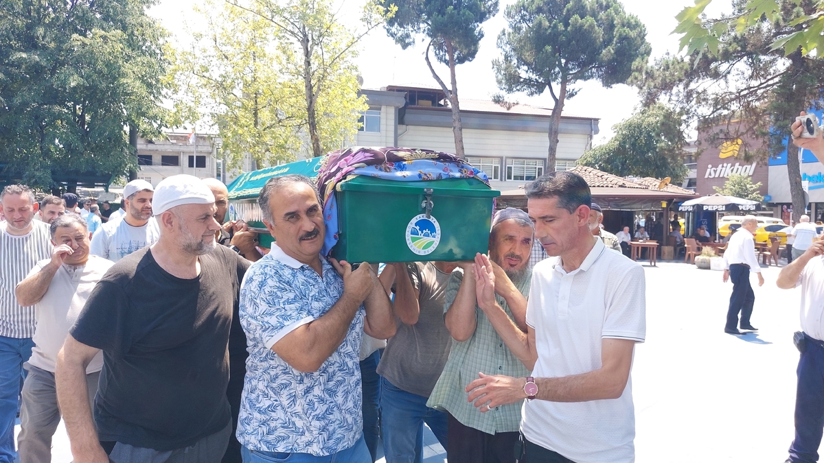 Saime Ayvacıoğlu Dualarla Toprağa Verildi