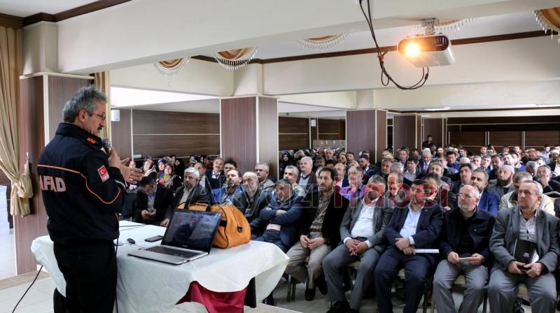 SAKARYA AFAD AKYAZI’DA TEMEL AFET BİLİNCİ EĞİTİMİ VERDİ