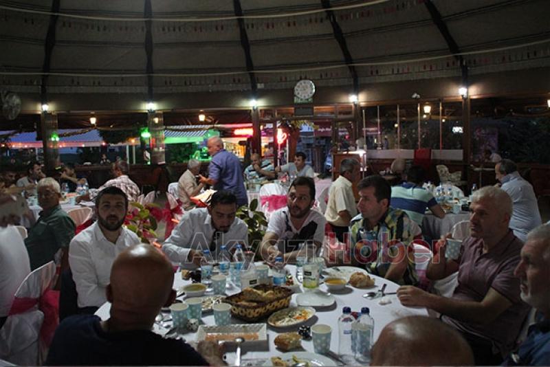 Sakarya ASKF Kulüp Başkan ve Yöneticileri İftarda Bir Araya Geldi