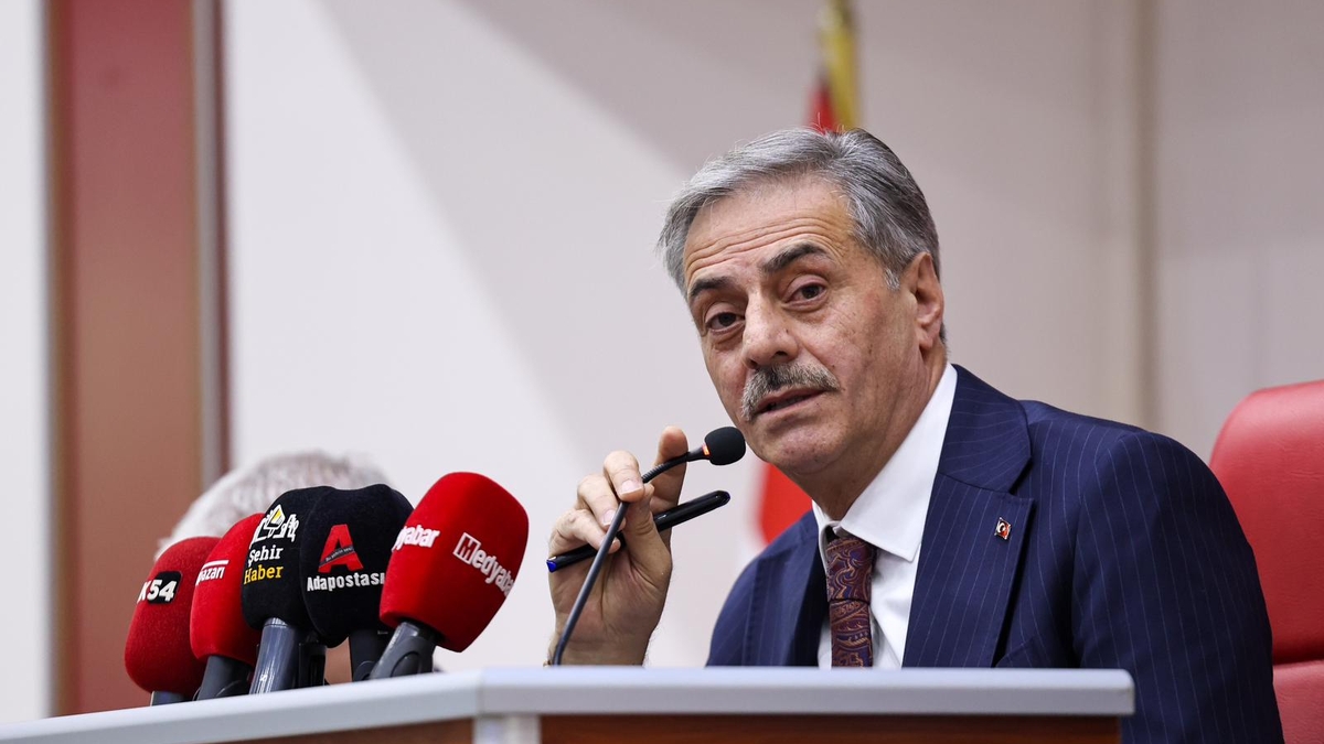 Sakarya Büyükşehir Meclisi toplandı